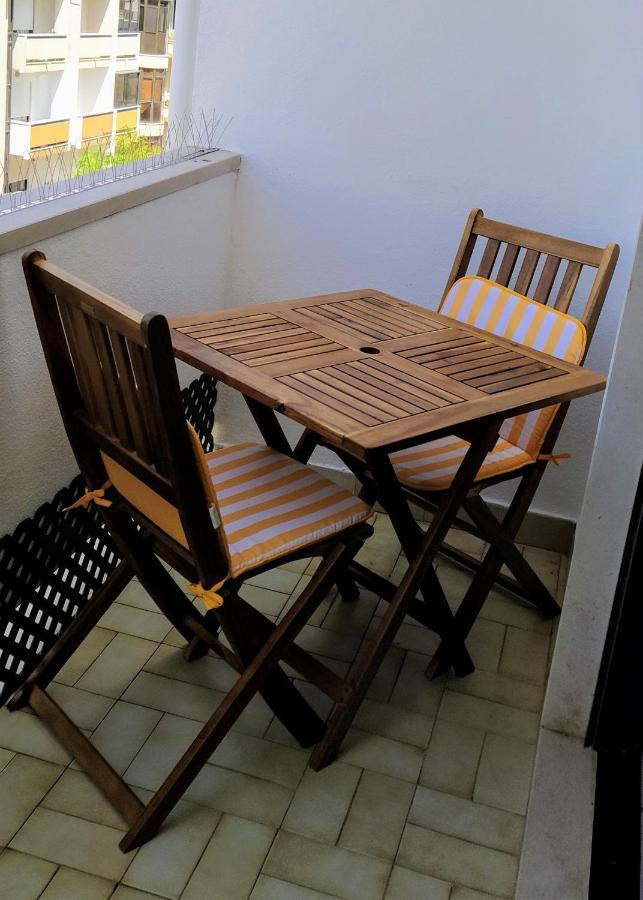 Large Apartment Near The Beach And Lisbon 卡帕里卡海岸 外观 照片
