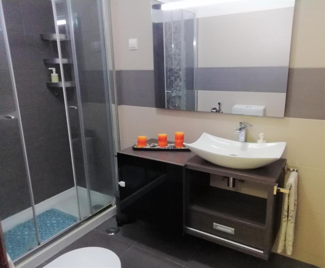 Large Apartment Near The Beach And Lisbon 卡帕里卡海岸 外观 照片