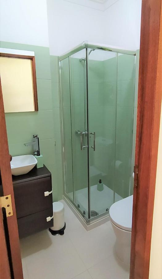 Large Apartment Near The Beach And Lisbon 卡帕里卡海岸 外观 照片